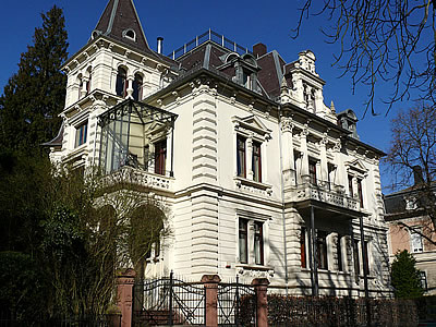 Villa